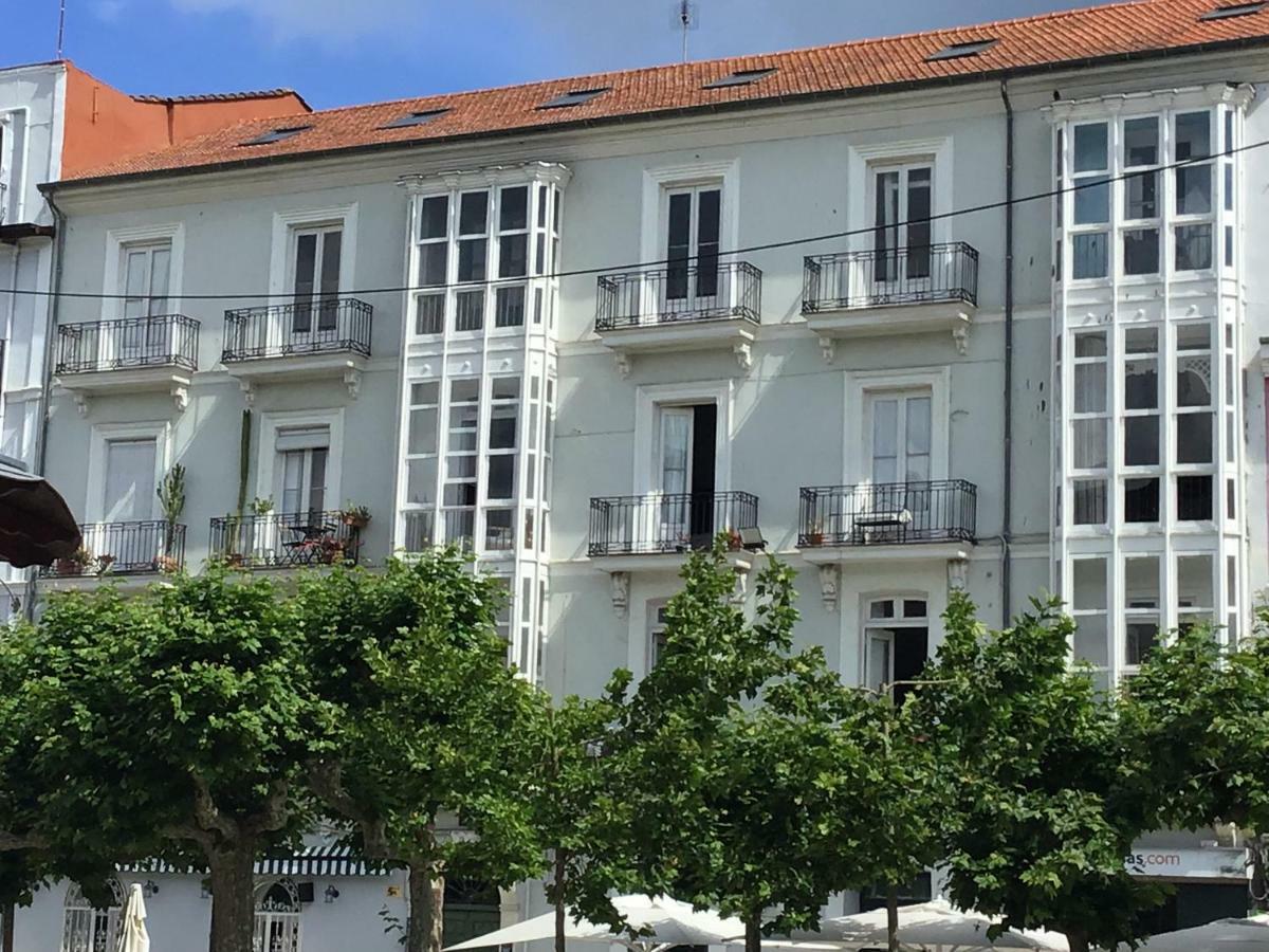 Albergue De Peregrinos La Bilbaina Santoña Exterior foto